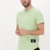 Calvin Klein T-shirt Badge Turn Up Sleeve En Vert mode 19