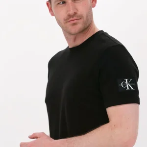 Calvin Klein T-shirt Monogram Badge Waffle Ss Tee En Noir en ligne officielle 11