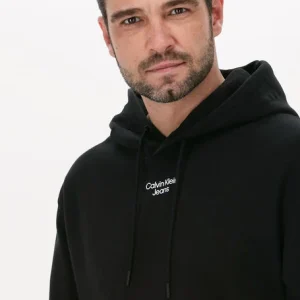 Calvin Klein Chandail Stacked Logo Hoodie Men En Noir pas cher en ligne 11