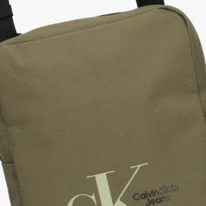 Acheter Maintenant Calvin Klein Sport Essentials Reporter S Sac Reporter En Vert 15