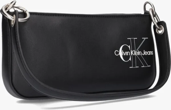 soldes officiel Calvin Klein Sculpted Shoulder Pouch Two Tone Sac Bandoulière En Noir 3