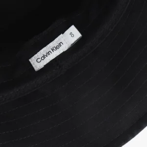 Calvin Klein Ck Outlined Bucket Chapeau En Noir styles dernier cri 13