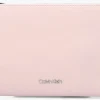 Calvin Klein Roped Clutch Sac Bandoulière En Rose pas cher en ligne 17