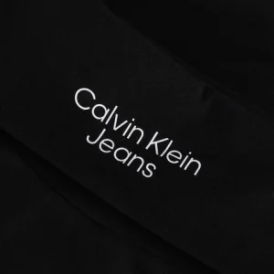 Calvin Klein Haut Stacked Logo Ls Roll Neck En Noir fashioniable 15