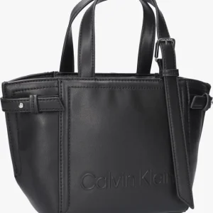 magasin pas cher Calvin Klein Minimal Hardware Mini Tote Sac à Main En Noir 9