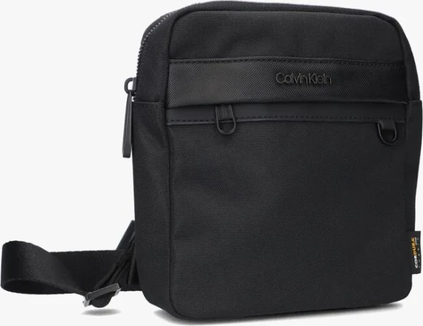 magasin Calvin Klein Remote Conv Reporter S Sac Bandoulière En Noir 3