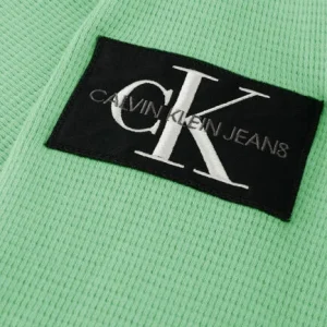 Pas Cher soldes France Calvin Klein Chandail Monologo Badge Waffle Ls Tee En Vert 15