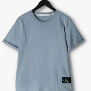 Calvin Klein T-shirt Badge Turn Up Sleeve En Bleu nouveau produit 13