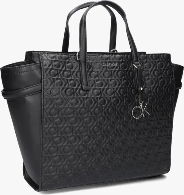 vente luxe pas cher Calvin Klein Ck Must Tote Md Embossed Sac à Main En Noir 3