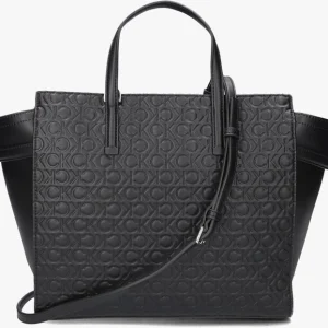 vente luxe pas cher Calvin Klein Ck Must Tote Md Embossed Sac à Main En Noir 11