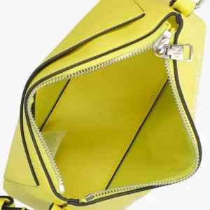 Calvin Klein Sculpted Camera Pouch21 Mono Sac Bandoulière En Jaune prix le plus bas 13