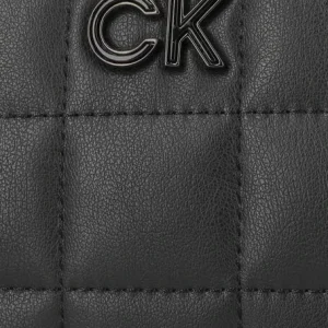 Prestation Et Rapide Calvin Klein Re-lock Quilt Camera Bag Sac Bandoulière En Noir 15